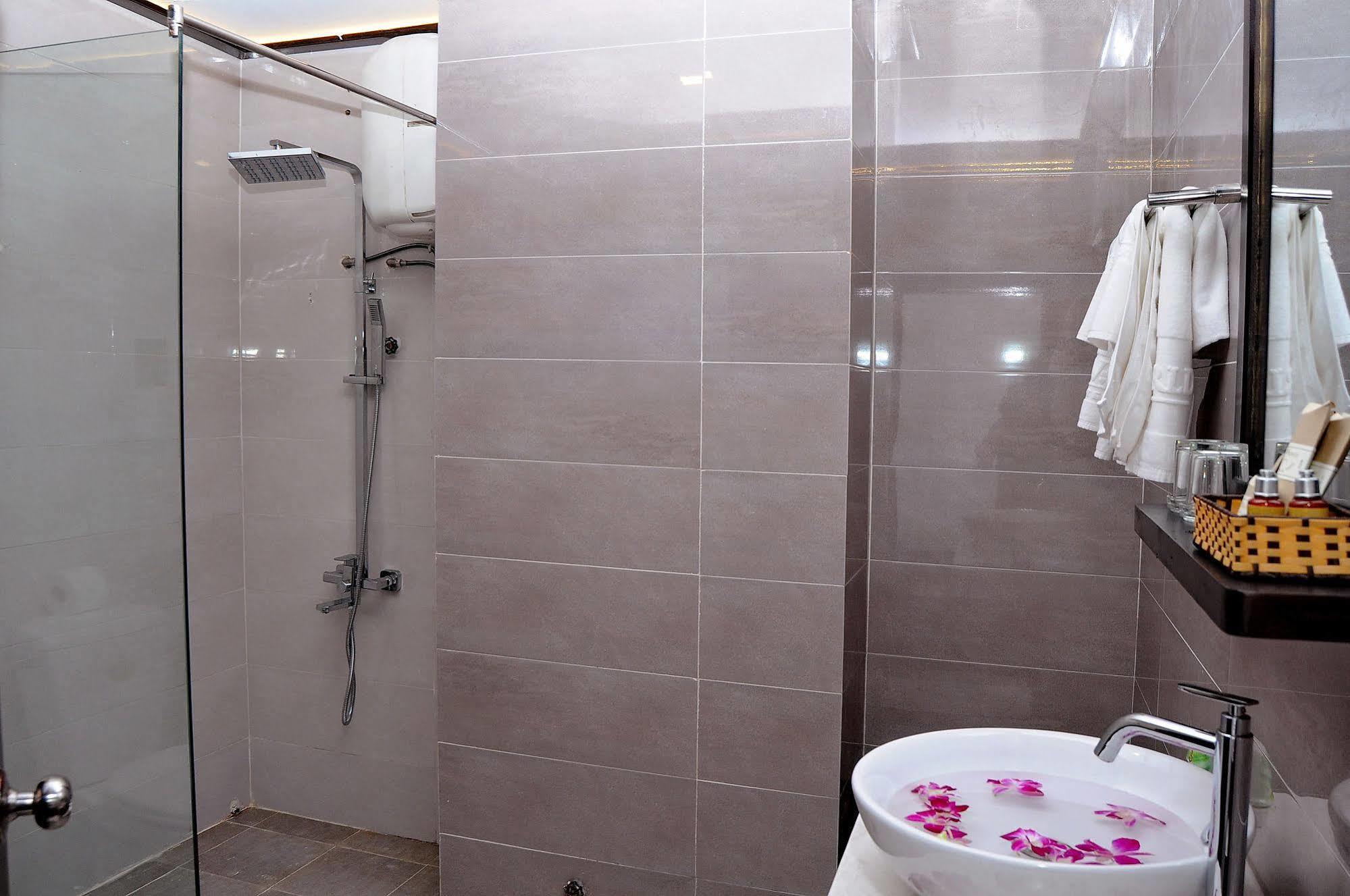 Camellia Nhatrang Hotel На Транг Екстериор снимка