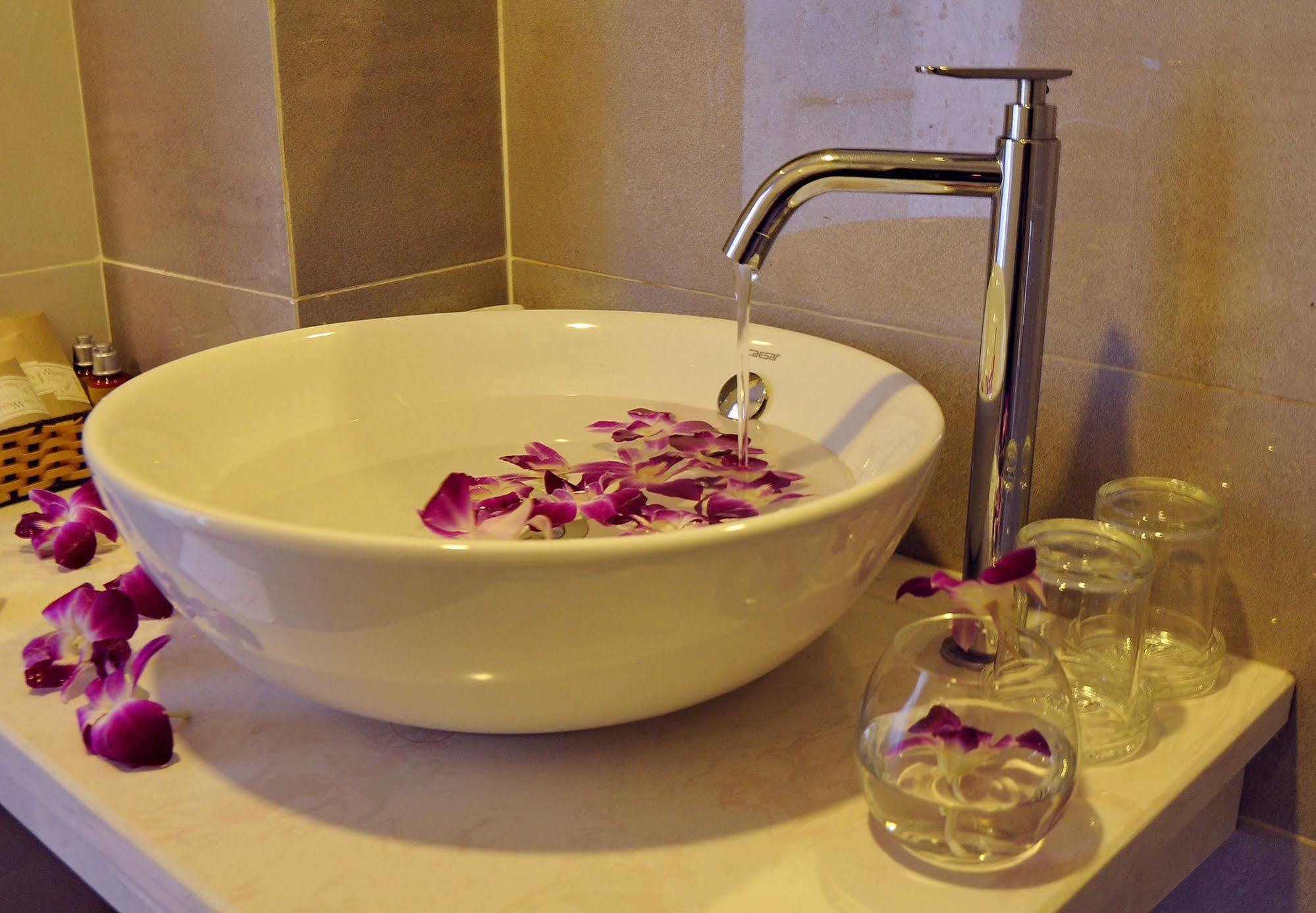 Camellia Nhatrang Hotel На Транг Екстериор снимка