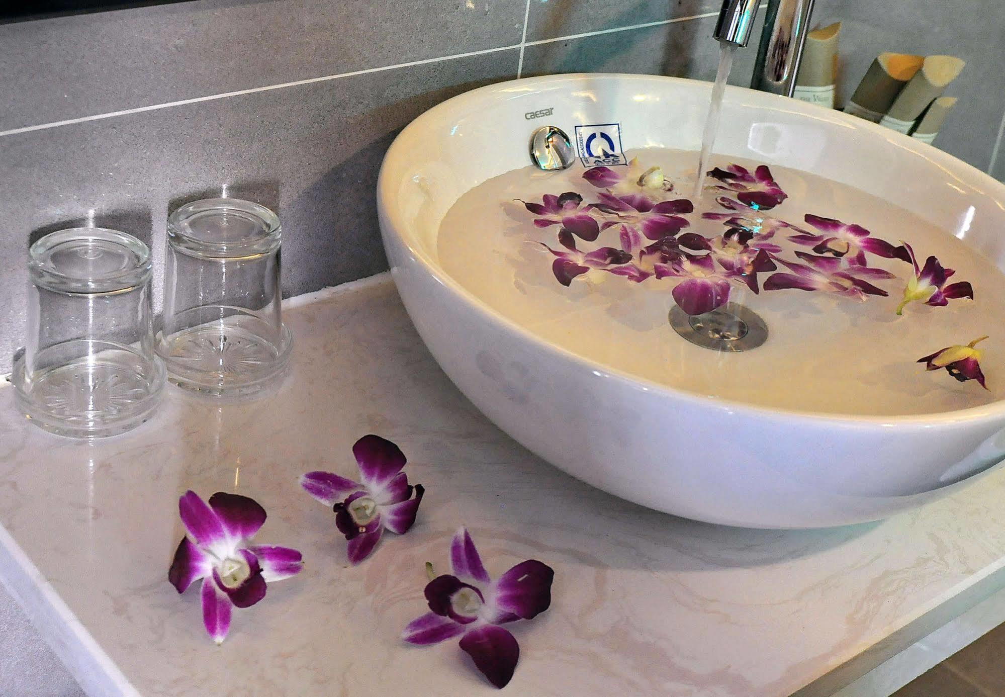 Camellia Nhatrang Hotel На Транг Екстериор снимка
